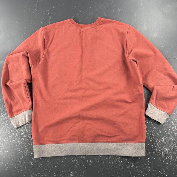 Patagonia Sweatshirt Mens Large Red Gray Up Out Midweight Crewneck Chest Hit - Picture 7 of 7